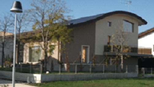 Envirocrete Bioclimatic house